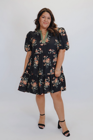 Vintage Garden Bloom in Plus