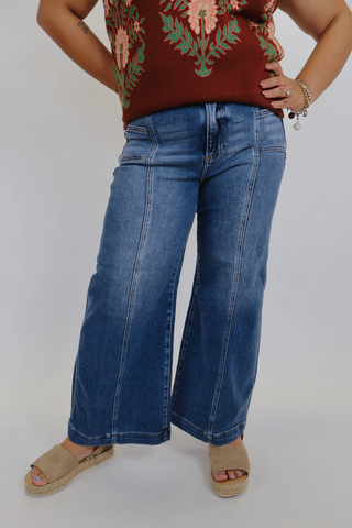 Chloe Mid Rise Crop Wide Leg Jeans in Plus