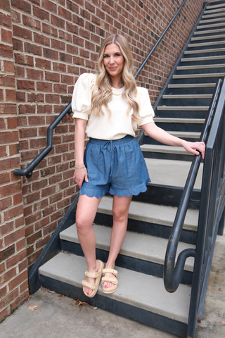 Simply Scalloped Trim Shorts