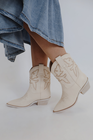 Claire Boots - Off White