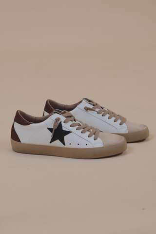 Pamela Vintage Star Sneaker