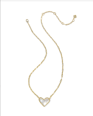 Ari Heart Statement Short Pendant Necklace