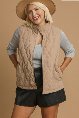 Cozy Ridge Quilted Vest in Plus