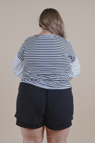Magnolia Bloom Top in Plus