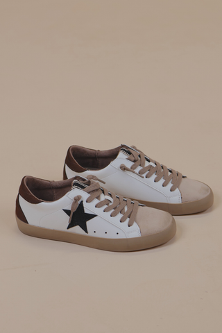 Pamela Vintage Star Sneaker