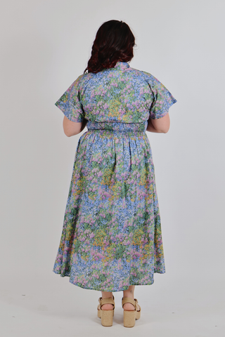 Meadow Path Floral Midi Dress – Plus