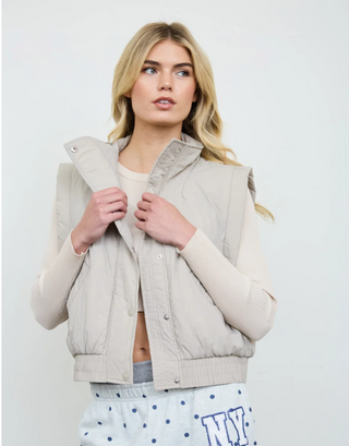 Cropped Mock Neck Snap Puffer Vest