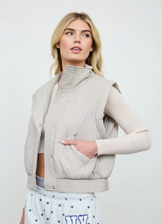 Cropped Mock Neck Snap Puffer Vest