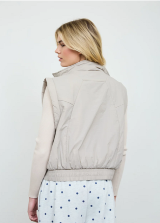 Cropped Mock Neck Snap Puffer Vest
