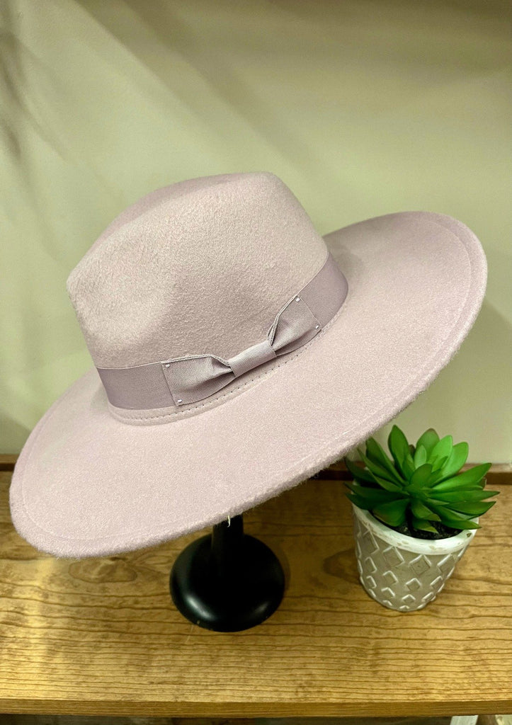 ACCESSORIES Lilac Mountain Top Views Hat