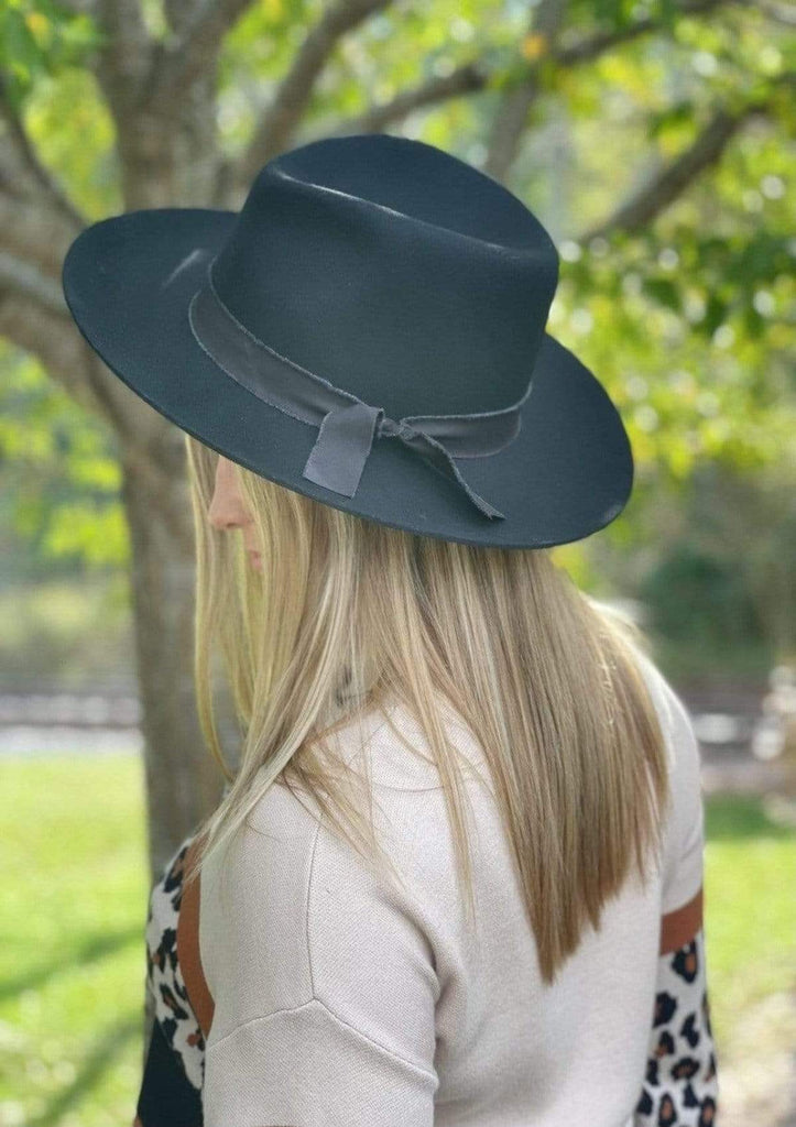 HATS BLACK Pack Your Passport Hat