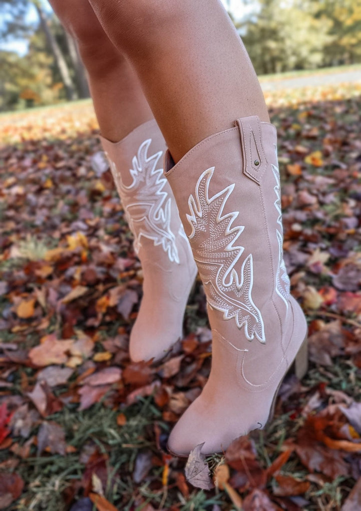 SHOES 6 / Blush Taley Boots